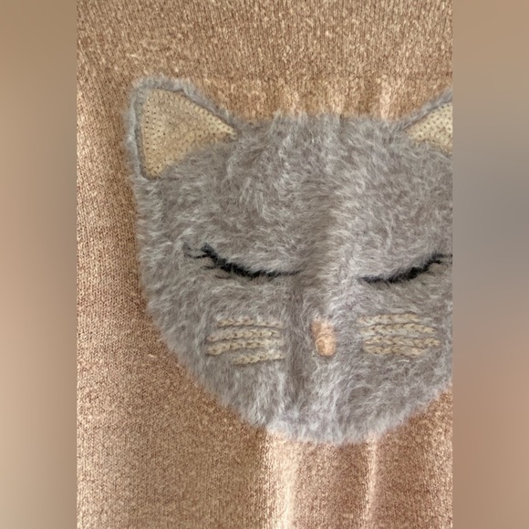 LC Lauren Conrad Beige Sweater with Cat Design - Picture 10 of 12